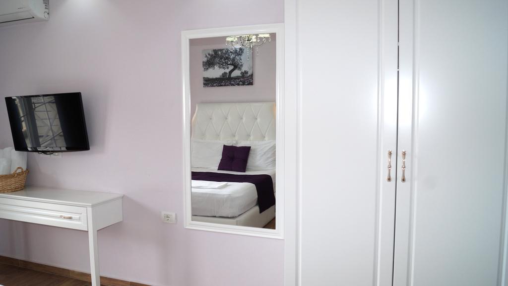 Apartments Flower Residence Саранде Екстериор снимка