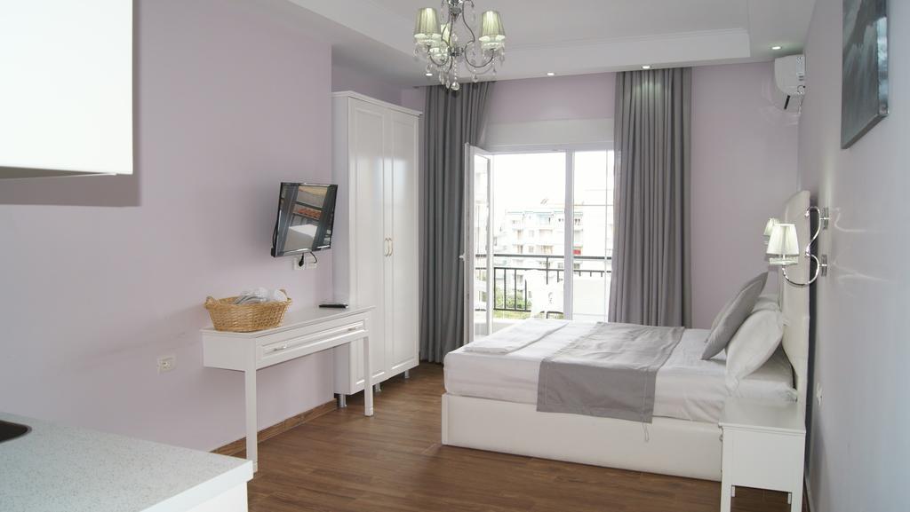 Apartments Flower Residence Саранде Стая снимка